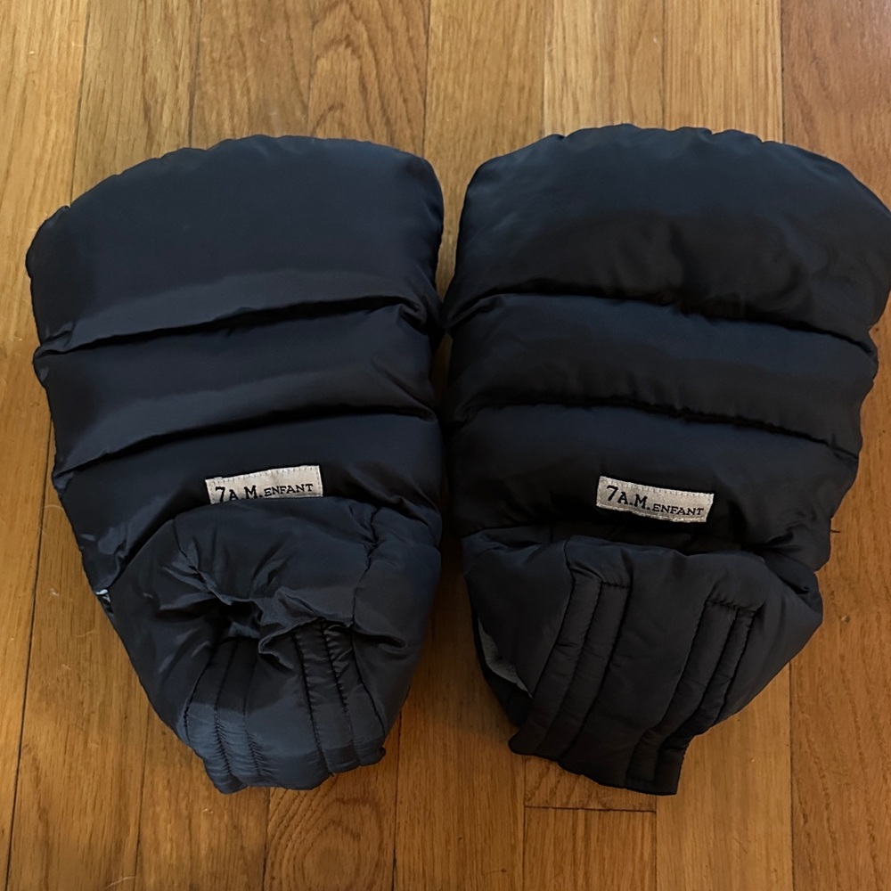 7 A.M. Enfant Black Stroller Mittens